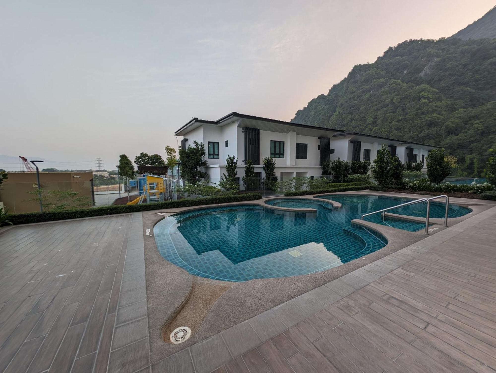 Amazing Views & Eco Friendly Luxury Onsen Suites, Lost World Of Tambun Apartment Ipoh
